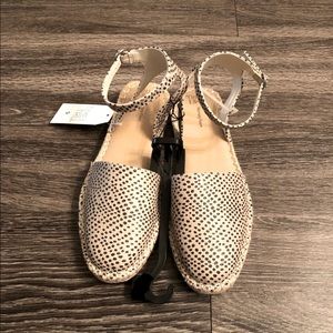 **ISO**Time & Tru Espadrille Shoe Sandal Size 12